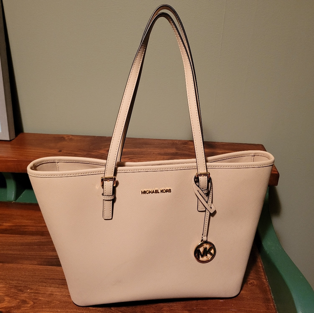 Micheal Kors bag